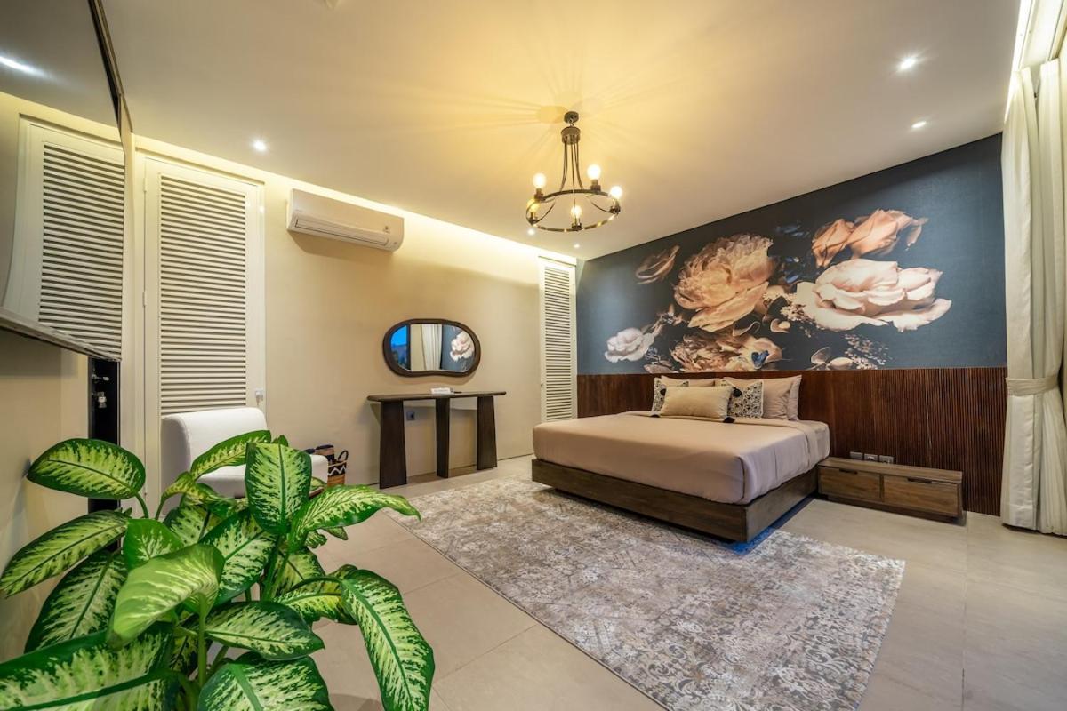 The Plaza 4br With Pool In Bali S Eat Street * Seminyak (Bali)