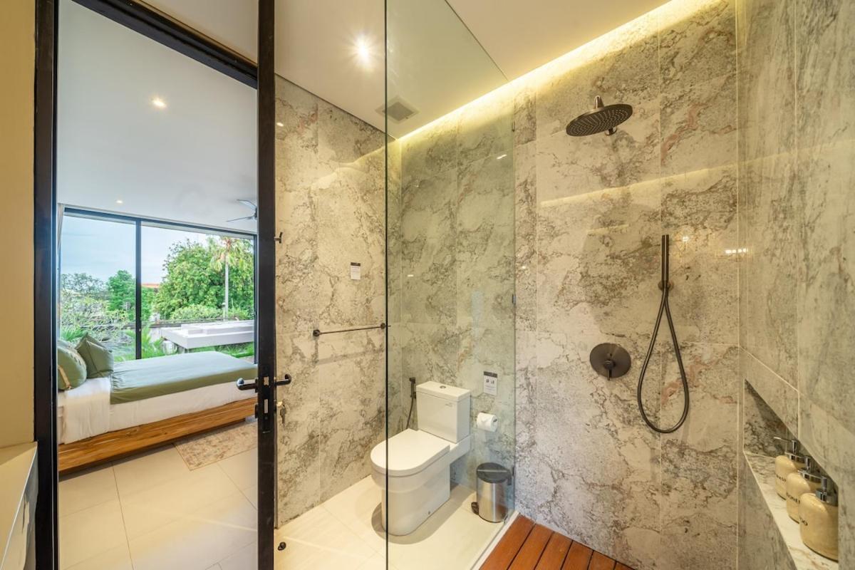 The Plaza 4br With Pool In Bali S Eat Street Villa Seminyak (Bali)